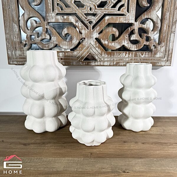 Porcelain 3 Piece Bubble Vase set